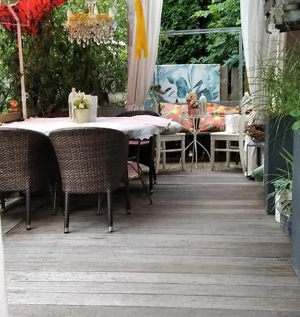 Altes Winzerhaus * Osann-Monzel