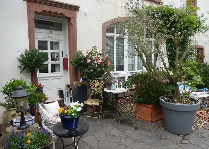 Altes Winzerhaus * Osann-Monzel